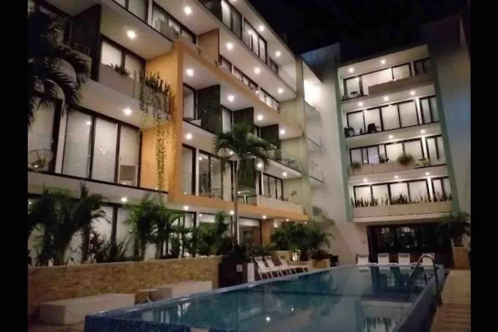 Your Exclusive Studio In The City - Top Amenities & Services For Free!! Playa del Carmen Mexiko