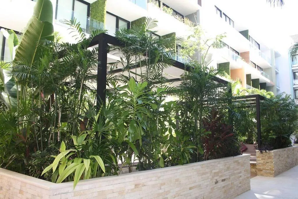 Your Exclusive Studio In The City - Top Amenities & Services For Free!! Playa del Carmen Apartment